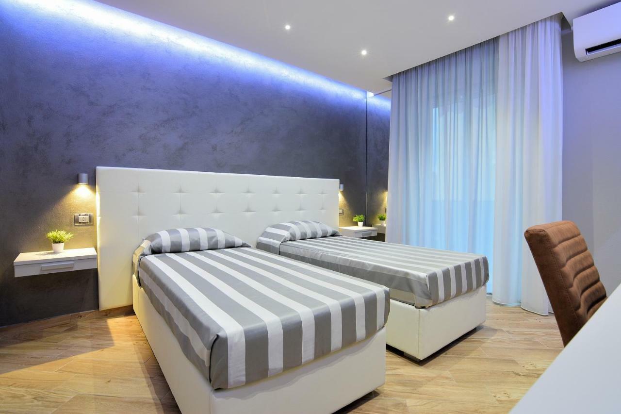 Deluxe Doppel-/Zweibettzimmer mit Balkon